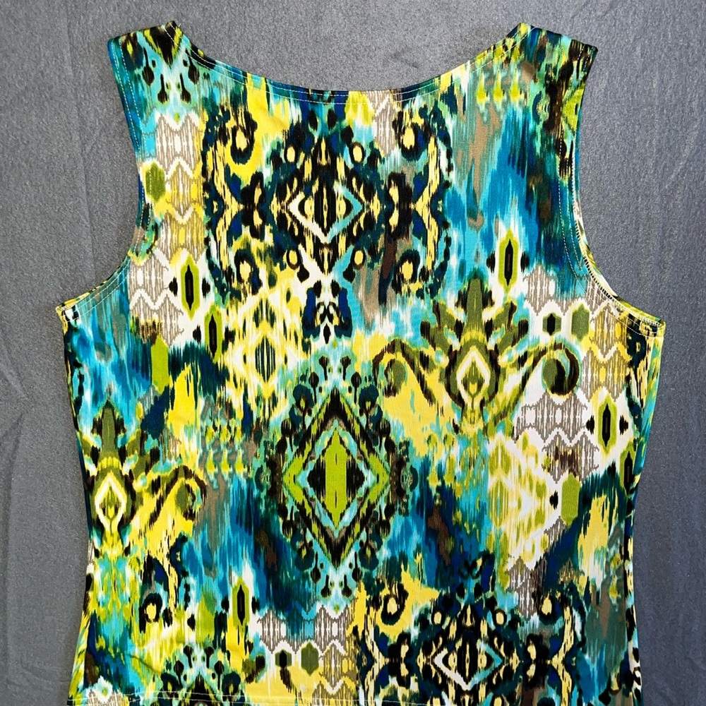 R&K Blue and Yellow‎ Graphic Crop Tank Top - Picture 5 of 7